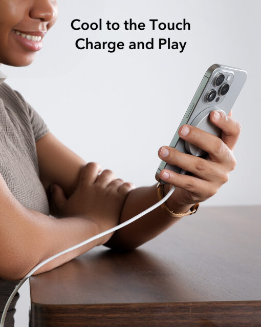 ESR Halolock Qi2 Mini Wireless Charger 15W with MagSafe - Silver - Image 9